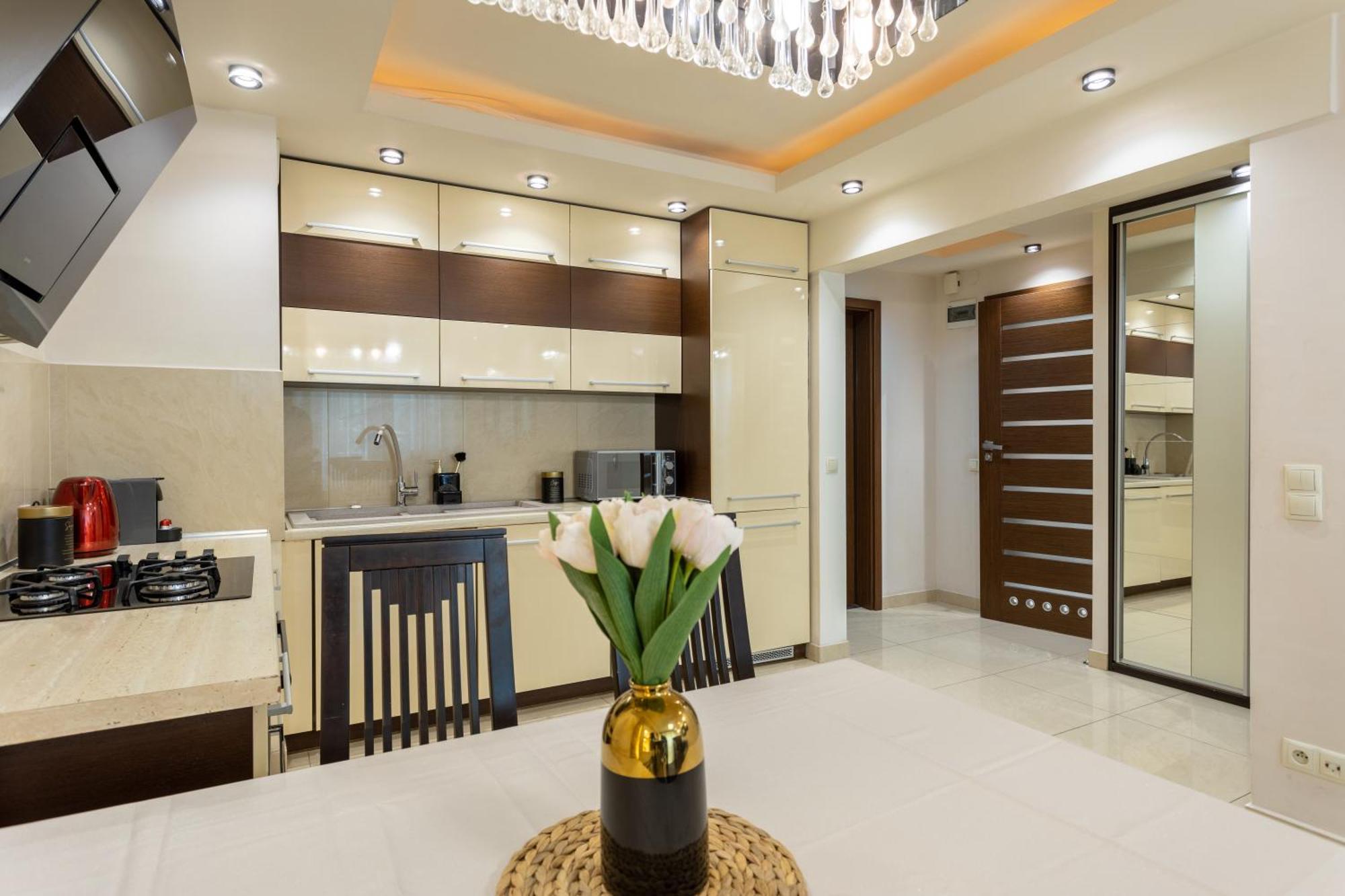 Leilighet - Great Location- Big And Charming - Grzybowska 5 Warszawa